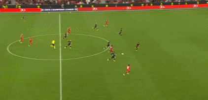 国脚赛季最佳表现，媒体称赞