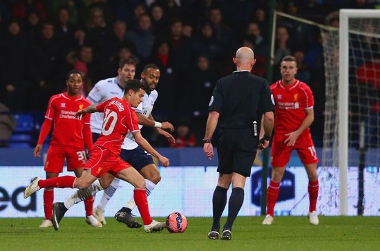 英超半场：阿德利、亚当斯破门，伯恩茅斯暂2-1桑德兰