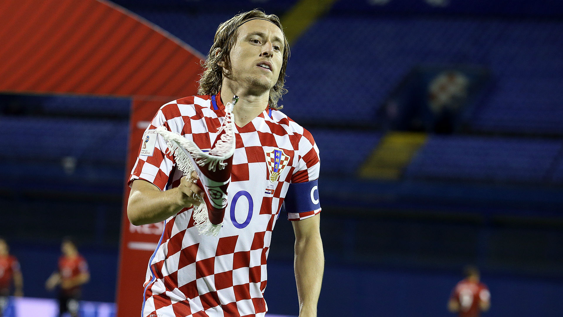 山东100-93青岛4利好！高诗岩游刃有余，谢智杰蜕变，陈林坚好使